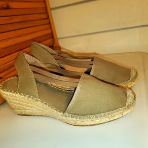 Tan Espadrilles size 8
